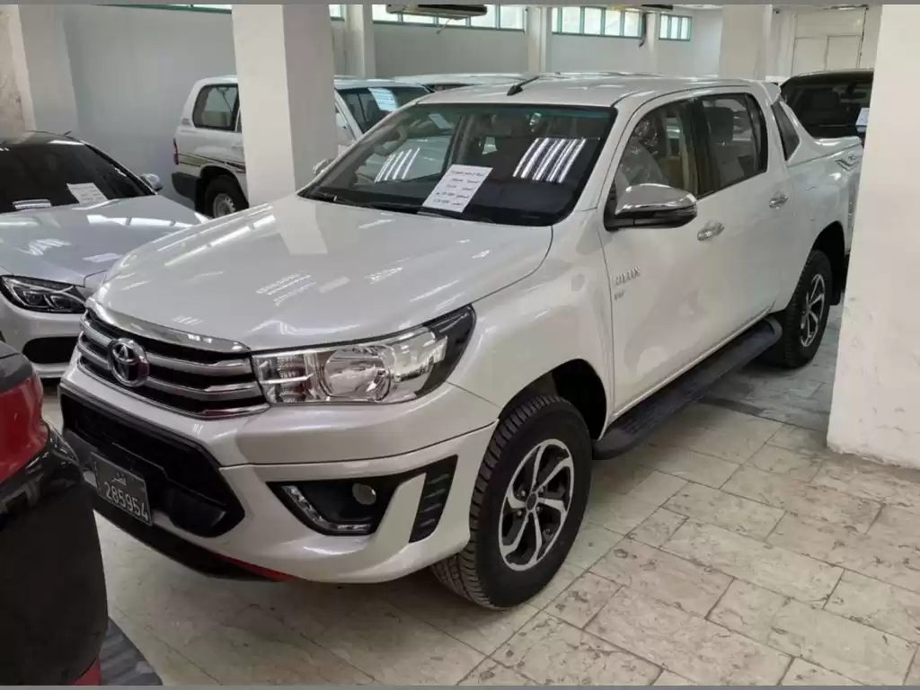مستعملة Toyota Hilux للبيع في الدوحة #13182 - 1  صورة 